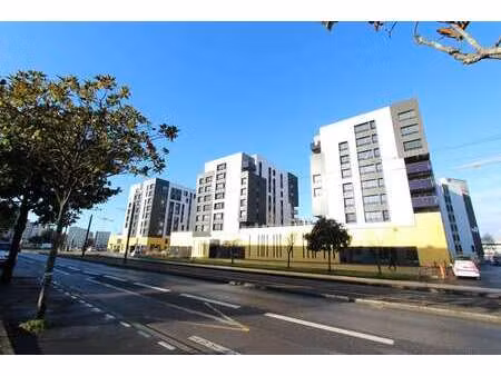 location appartement 2 pièces à rezé (44400) : à louer 2 pièces / 43m² rezé