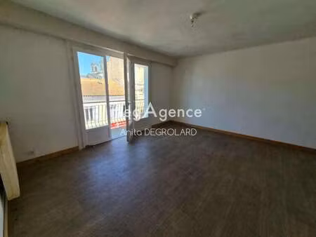 vente appartement 4 pièces à la roche-sur-yon centre ville (85000) : à vendre 4 pièces / 8