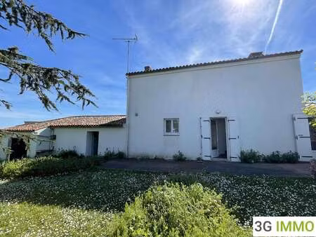 vente maison à saint-michel-en-l'herm (85580) : à vendre / 107m² saint-michel-en-l'herm