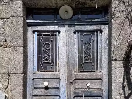 ensemble immobilier de caractère avec grange – fort potentiel à montézic