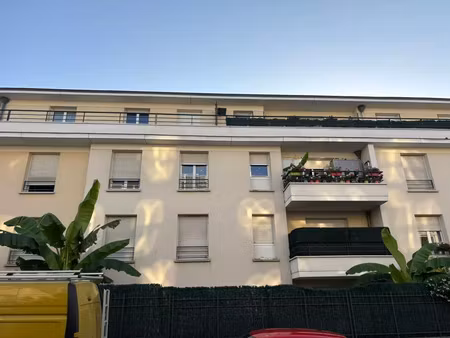 location appartement 4 pièces 74 m² à épinay-sur-seine (93800)