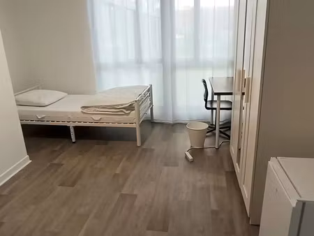 location appartement 1 pièce 16 m² à saint-denis (93380)