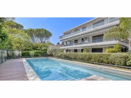 appartement avec terrasse et piscine cannes (06)
