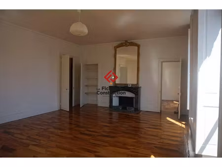 location appartement 4 pièces 110 m² à grenoble (38000)