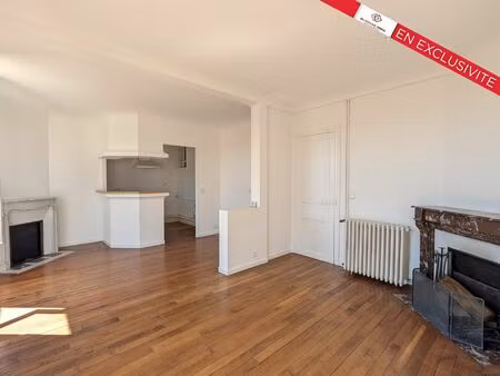 coup de cœur en hyper-centre - mantes-la-jolie | 3 pièces rénové (64m²) avec balcon filant