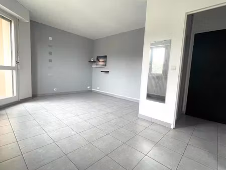 location appartement 1 pièce 24 m² à osny (95520)  660 €