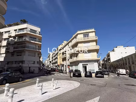 vente commerce 3 pièces 70 m² antibes (06600)