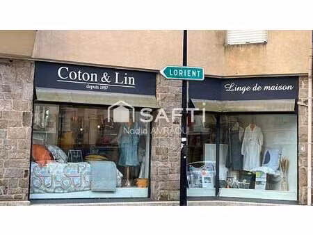 vente bureaux et commerces à auray centre ville historique (56400) : à vendre / 65m² auray