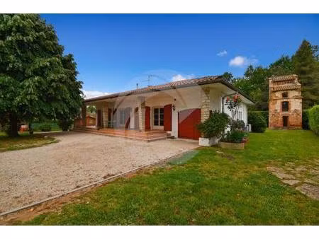 maison rénovée avec piscine  pigeonnier aménagé et potentiel locatif – albias proche monta