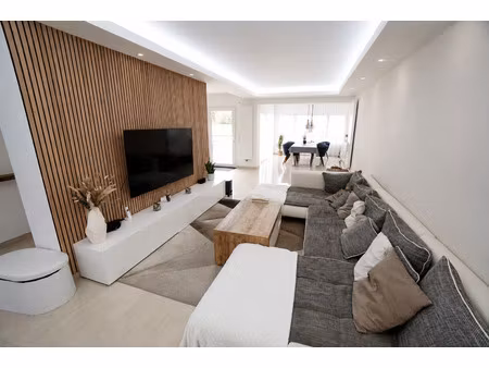 pavillon d'habitation récent de 155 m2 sur un terrain de 520