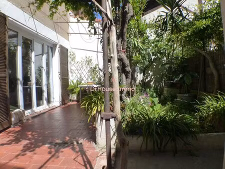 boulevard baille (13005) maison avec jardin et annexe