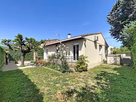 maison de plain-pied 5 pièces à nîmes avec jardin