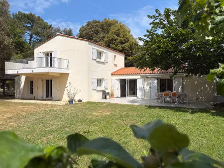 maison st hilaire de riez 5 chambres sur 1 927 m2 de terrain