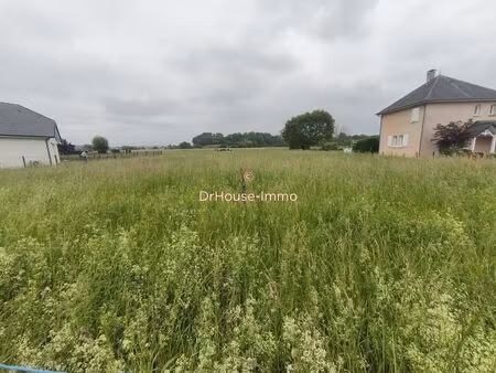 terrain plat  constructible et viabilisé