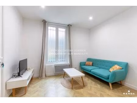 charmant t2 lumineux au cœur du 10ᵉ arrondissement