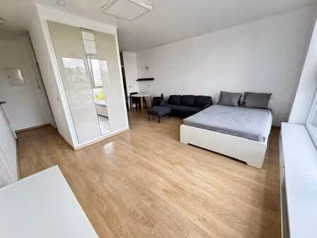 quartier louise - place stephanie -studio - investissement