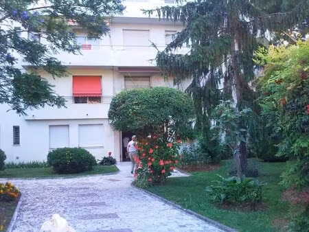 studio meublé avec vue mer