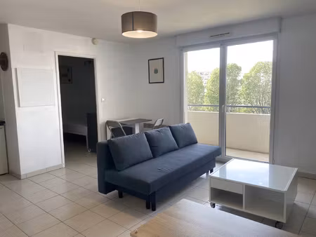 a louer appartemet t2 avec balcon et place de parking