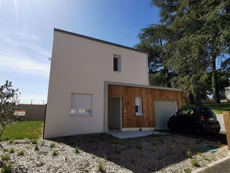 maison neuve couëron 5 pièce(s) 95.70 m2 avec jardin et garage