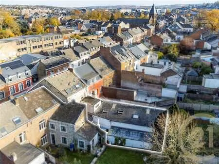 immeuble mixte : commerce + 4 appartements