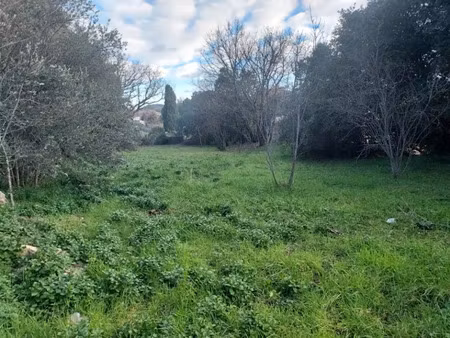 vente terrain 970 m² à camps-la-source (83170)  131 000 €