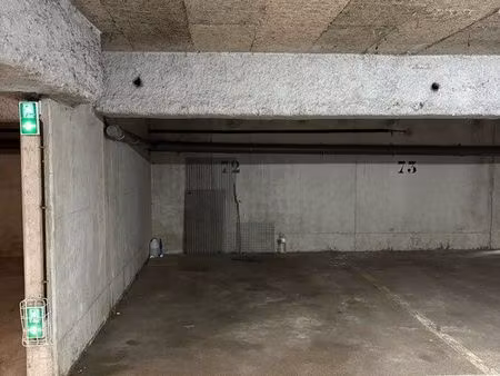 place de parking sous-terrain
