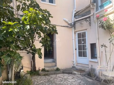 studio 1 pièce 22 m²