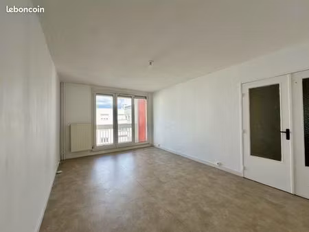 appartement 3 pièces 63 m²