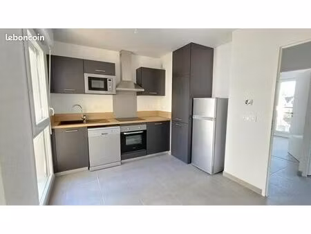t3 61m² résidence le major à melun  cuisine entièrement équipée  lave linge  2 chambres  p