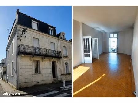t3/t2 de standing avec 2 balcons  très bien situé  à rénover