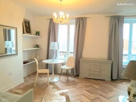 charmant studio - versailles notre dame