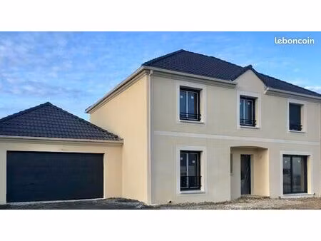 maison 5 pièces 151 m²