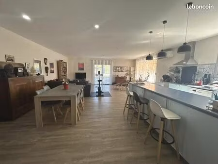 maison 5 pièces 140 m²