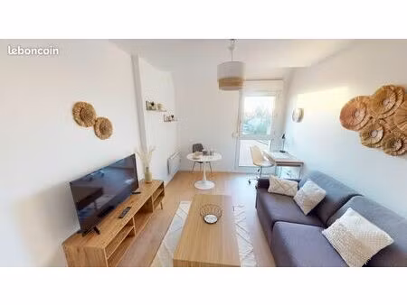 studio 1 pièce 22 m²