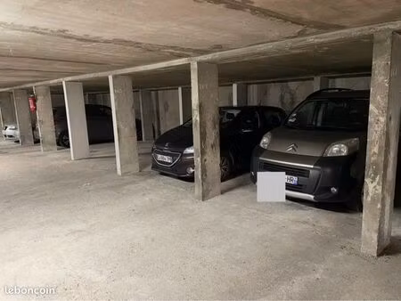 place de parking à louer en sous-sol à fresnes 94260 centre ville