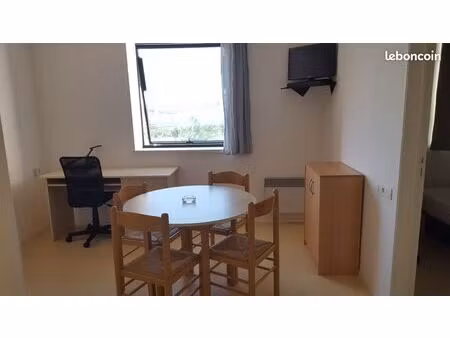 petit t2 meublé 25m2