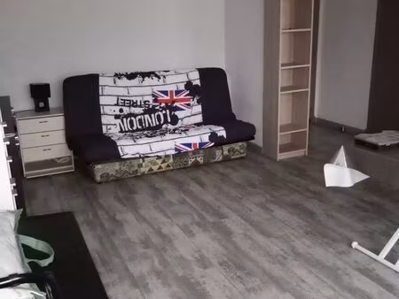 t1 bis meuble 31 m2 balcon et cave face iut- quartier camonil st éloi