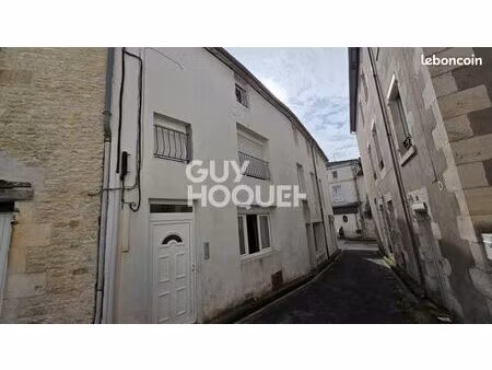 immeuble 80 m² mauze sur le mignon