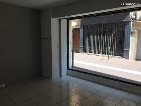loue local commercial centre ville de castres