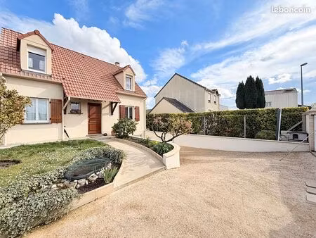maison 6 pièces 97 m²