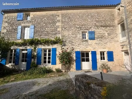 maison ancienne de caractère saint maxire 170 m2