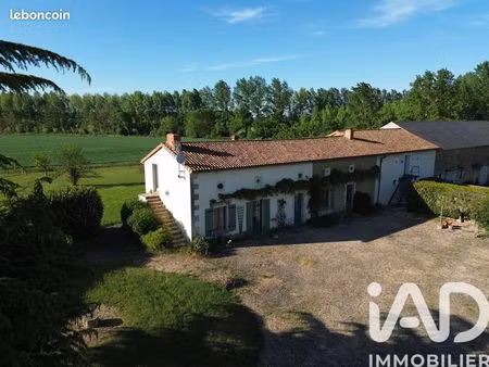 longère 5 pièces 163 m²