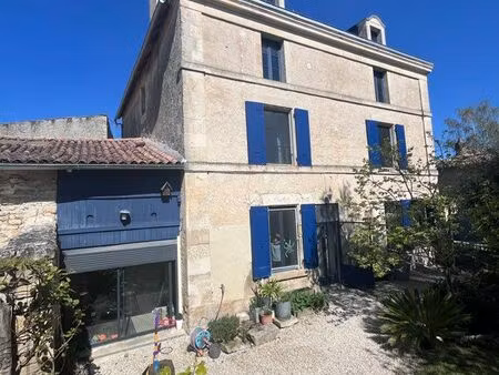 maison de maître