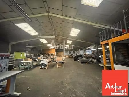 local d'activite 1500 m² soudan