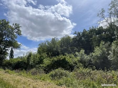 terrain agricole 30 000 m² busque