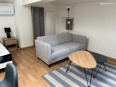 joli studio meublé climatisé