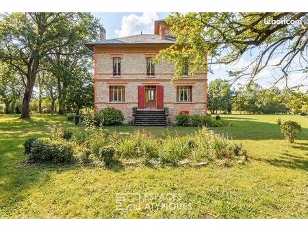 château 21 pièces 350 m²