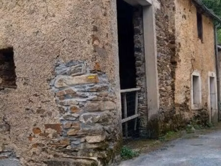 vend de maison de village mitoyenne