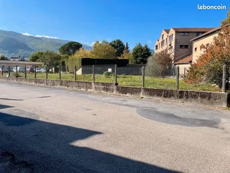terrain constructible