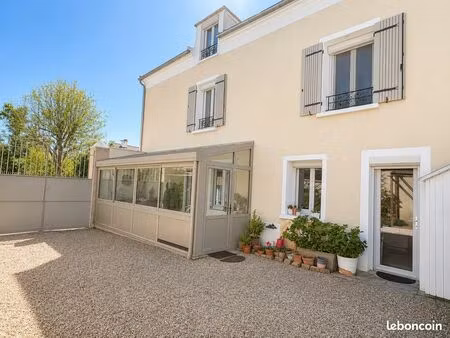 maison familiale 133m² 5 chambres — croissy-sur-seine